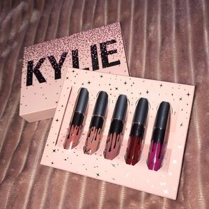 BNIB Kylie Cosmetics Mini Matte Liquid Lip Set *LE